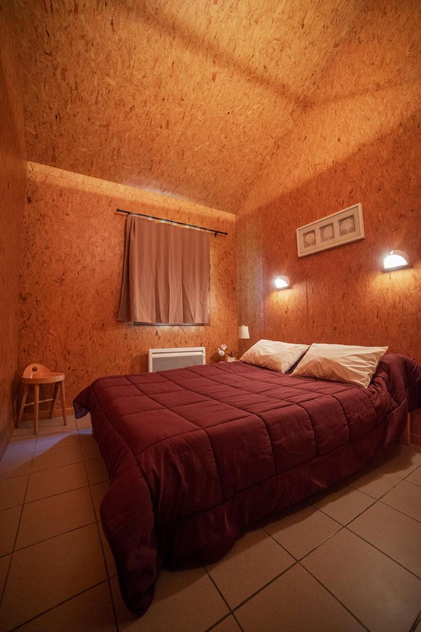 Le Pas De L'Ours Hotel Aston Екстериор снимка